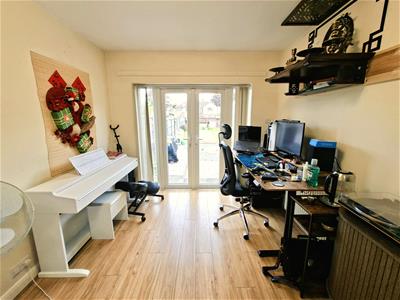 Picture 5